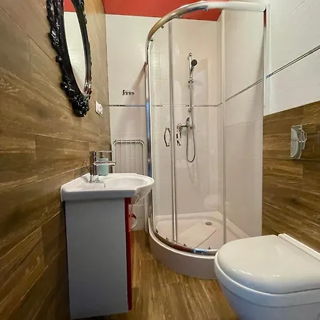 Osrodek Promenada- Faleza Bed & Breakfast 3*