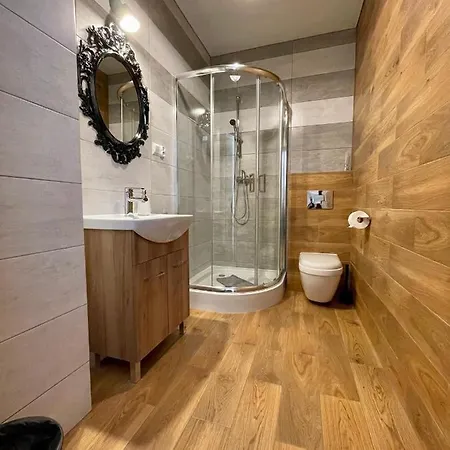 Osrodek Promenada- Faleza Bed & Breakfast 3*