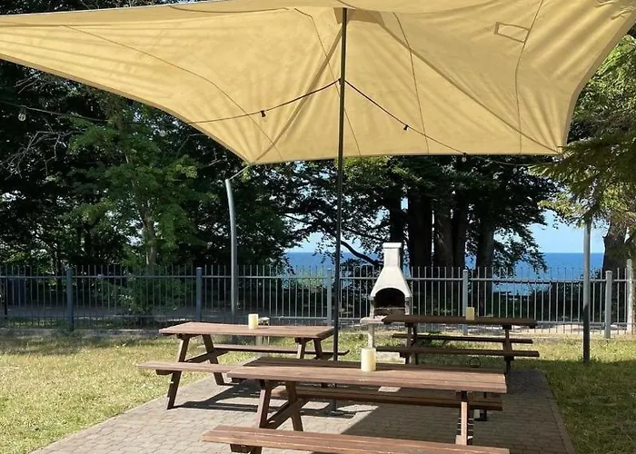 Osrodek Promenada- Faleza Bed & Breakfast