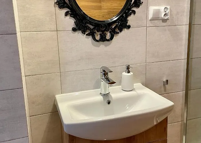 Osrodek Promenada- Faleza Bed & Breakfast