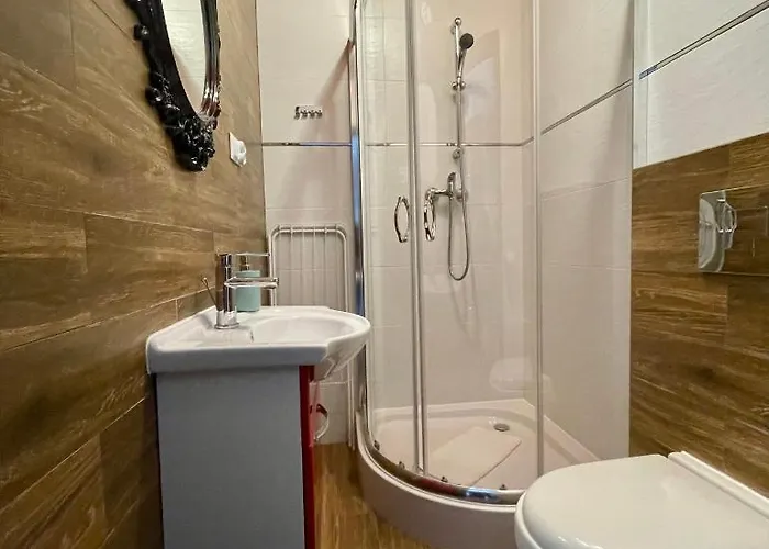 Osrodek Promenada- Faleza Bed & Breakfast 3*