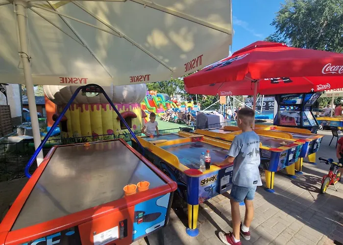 Osrodek Promenada- Faleza Bed & Breakfast