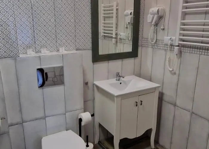 Osrodek Promenada- Faleza Bed & Breakfast 3*